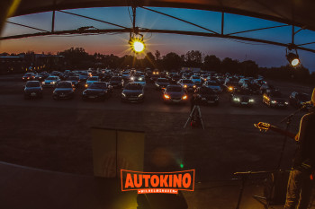 Car Comedy NightWash Live im Autokino Wilhelmshaven (Photo 1)